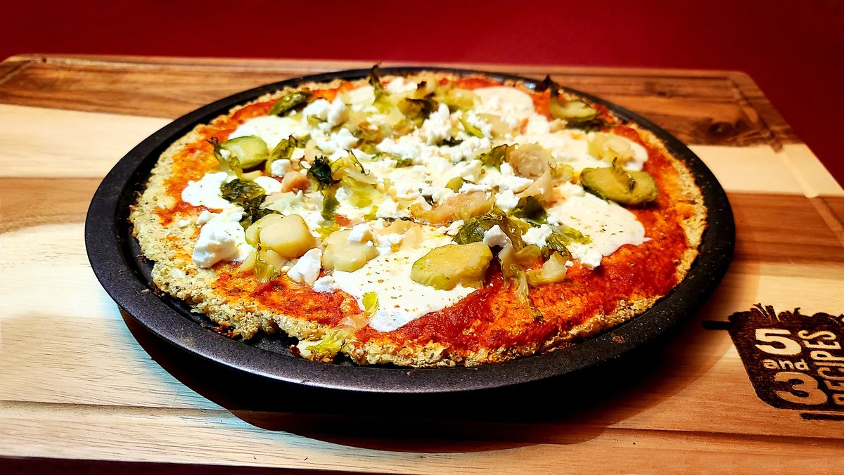 Cauliflower Crust Pizza
100% natural ingredients | Pizza | Cauliflower
#recipe #recipes #pizza #cauliflower
See full recipe at:
instagram.com/p/CfcGItZJbvt/
