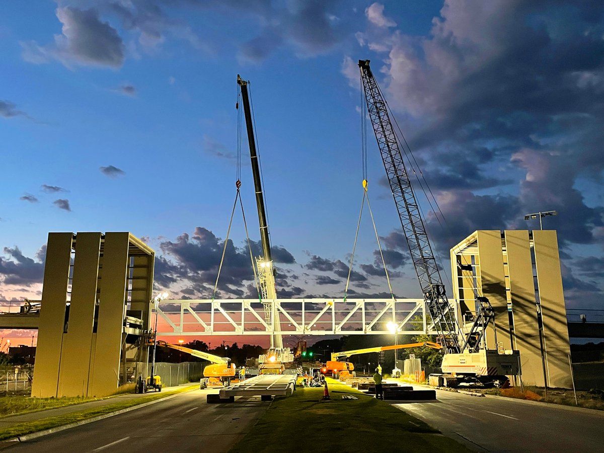 CycloneFB's tweet photo. Work continues on the pedestrian bridge across University heading into MidAmerican Energy Field at Jack Trice Stadium.

🌪🚨🌪

📸 @CEGannon (L)/ISU Athletics (R) https://t.co/xDChfqm204