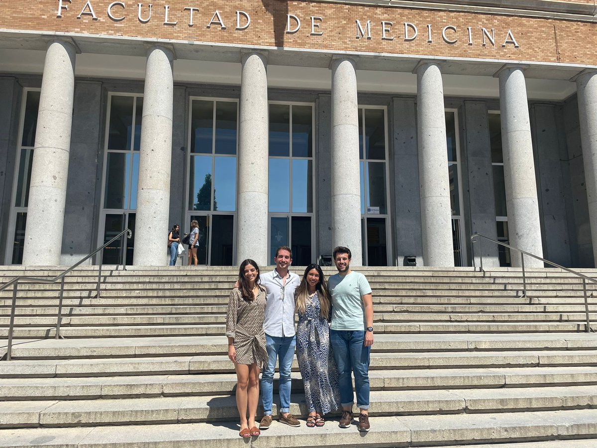 Nuestros #resis vienen más sabios después del Curso de Iniciación a la #Oftalmología #UCM #Madrid <a href="/CastroviejoUCM/">Inst. Invest. Oftal. Ramon Castroviejo</a> #formación #cienciavision