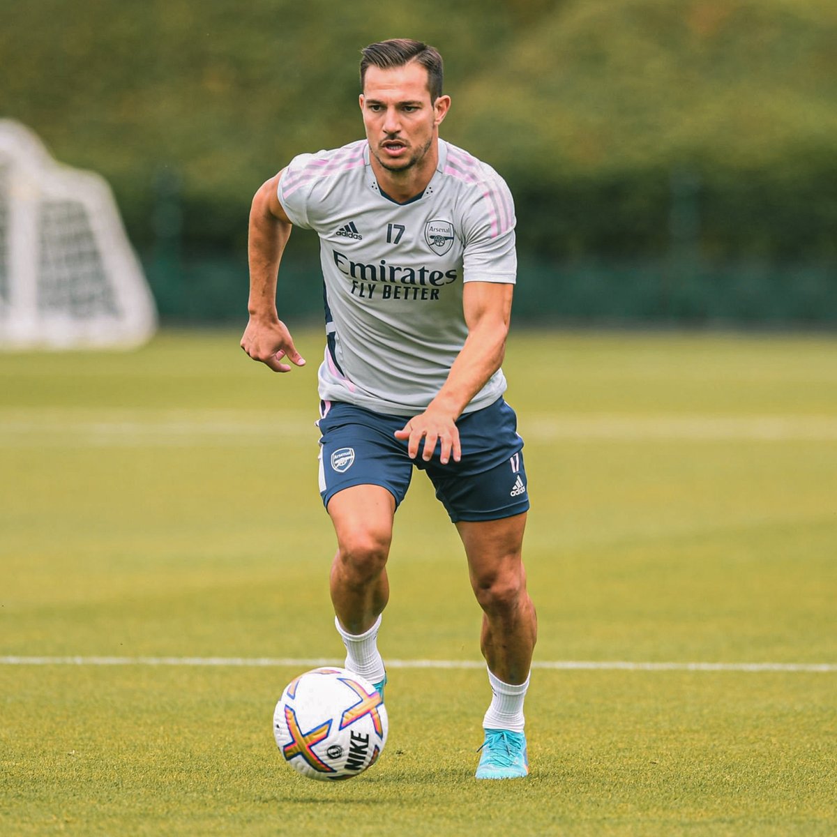 OficialCedric's tweet photo. We're back! Total focus on the new season. COYG! ⚔️💪🏻🔴
#Arsenal #COYG #NewSeason #Gunners https://t.co/nZdarVB3h7
