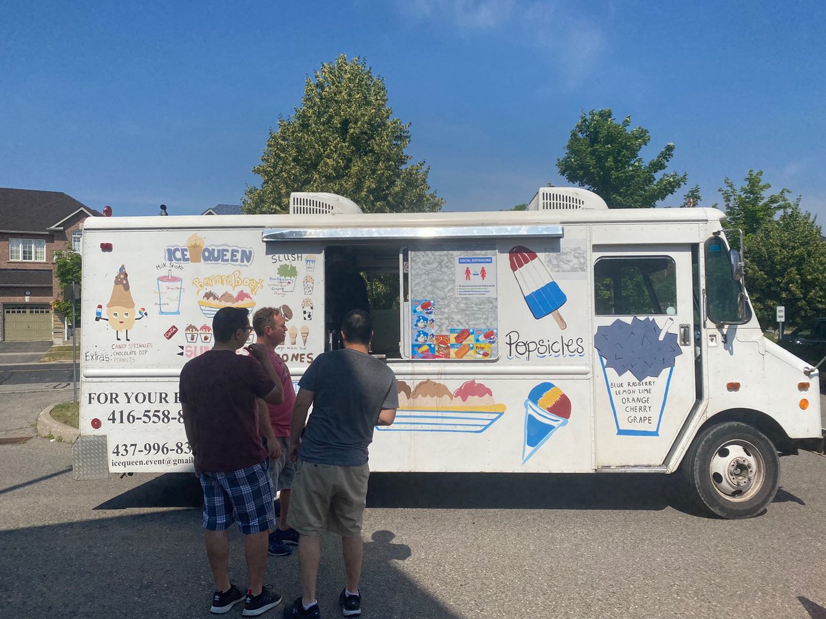 stjuliabilliart's tweet image. End of year celebrations continue! On behalf of the St. Julia Billiart staff, we would like to wish you and your families a happy summer! See you in September 😊