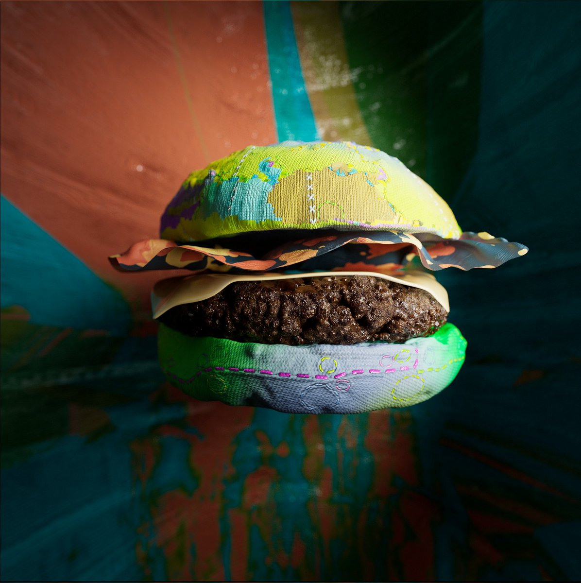 t_obee's tweet photo. I eat nothing but this to stay in shape! #sidefxhoudini #tripplecheese #redshift https://t.co/CMMepmvi94