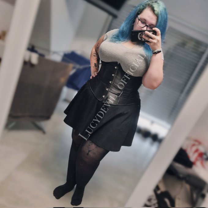 🐱🖤 https://t.co/r8GfBKRtJN