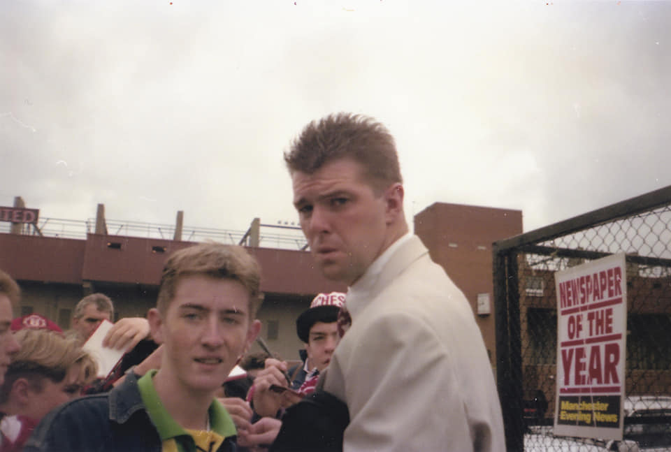 Happy birthday Gary Pallister. 

lol @ this. 