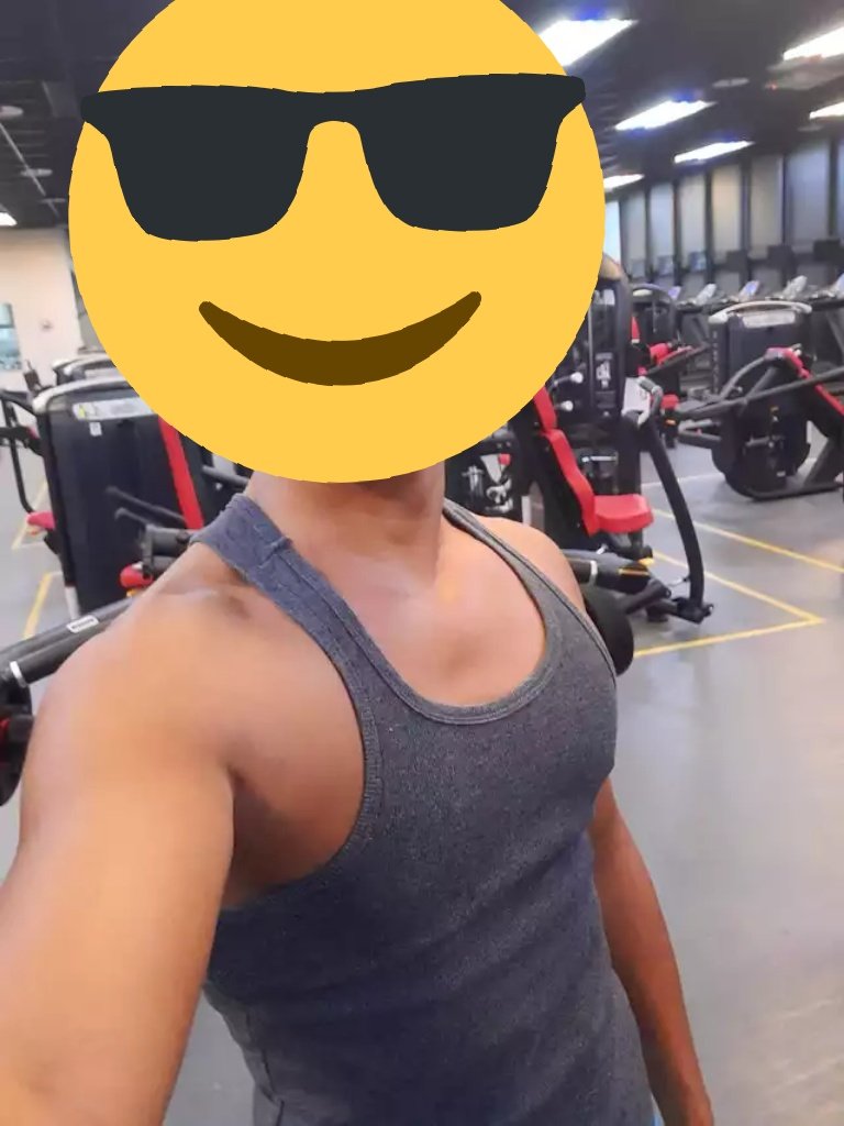 人父的健身日常

有客人指定要聞爸爸運動後的臭內褲跟臭襪子，
於是下班後來健身房操一下

現在買原味就送鳥照，
有興趣歡迎私訊

#精壯 #人父 #原味 #原味內褲 #原味襪子