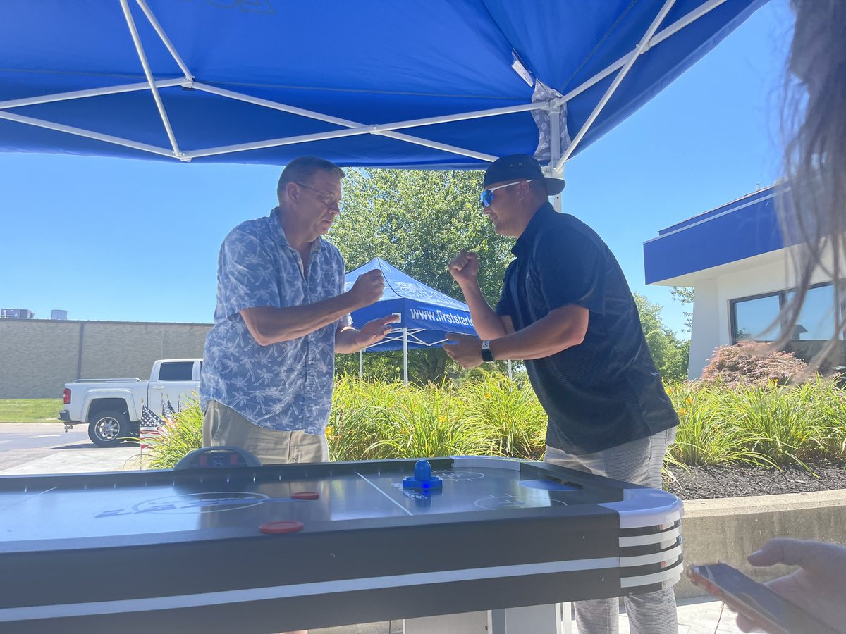 Firststarlog's tweet photo. Some BTS of today’s #FSLSummerOlympics game: Air Hockey. Today’s Theme: Hawaiian 🌺 https://t.co/nzrHPWPiJC