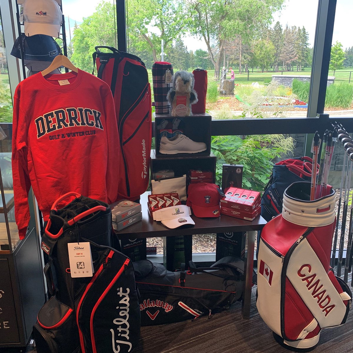 thederrickclub's tweet photo. Happy Canada Day weekend from the ProShop!
#DerrickClub #DerrickGolf #DerrickProShop #ProShop #CanadaDay https://t.co/EhMnuu2CsX