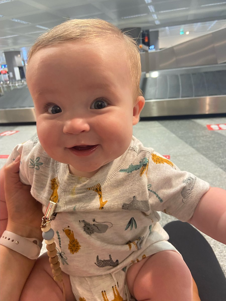 _Aubree_Anne's tweet photo. @AmericanAir my sister and brother-in-law and their cute 6 month old are still stuck with no luggage, including all baby stuff (formula, stroller, diapers, etc). American Airlines has done almost nothing to help them find their luggage after cancelling their flight with no notice https://t.co/FYguEyIsOl
