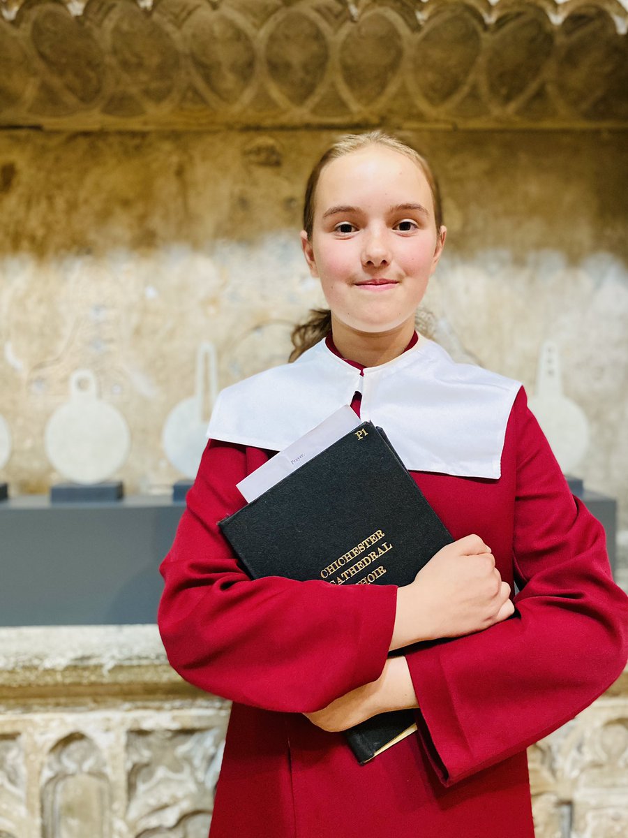 An historic day! Many congratulations to H, who sang her first service as a probationer today. She is the first girl chorister ever to sing with @ChiCathedral Choir. #EqualityforAll @CSAChoir @iapsuk @engcathedrals @PrebendalHead