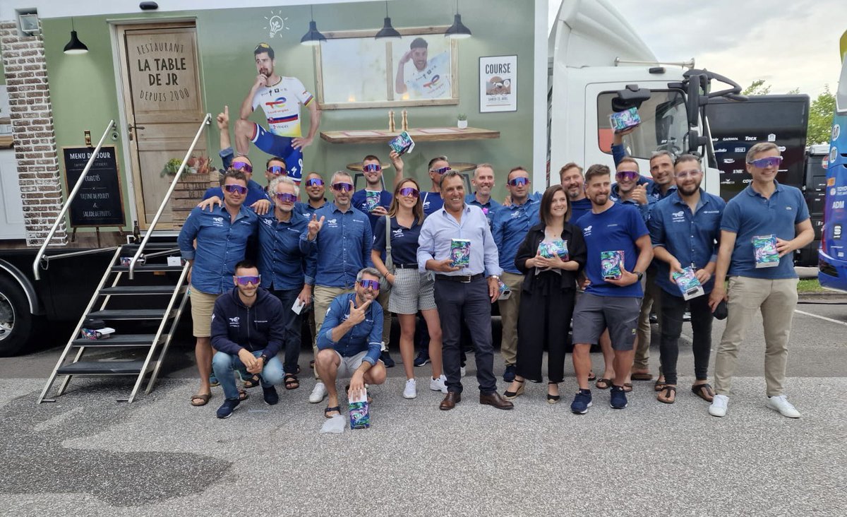 A special gift from <a href="/petosagan/">Peter Sagan</a> for all staff 😎 <a href="/ride100percent/">100%</a>