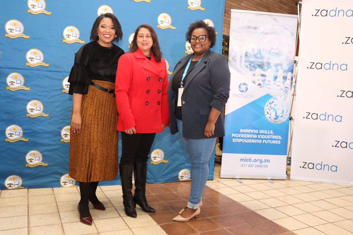 Research Chair Launch in pictures: #DNSResearchChair #ULEvents2022 
 <a href="/mlabsa/">mLab</a> @dsigovza <a href="/CommsZA/">Dept of Communications & Digital Technologies</a> <a href="/dotZADNA/">.za Regulator</a> <a href="/MictSeta/">MICT SETA</a> <a href="/RadioTurf/">Radio Turf 103.8</a> <a href="/CapricornFM/">Capricorn FM</a>