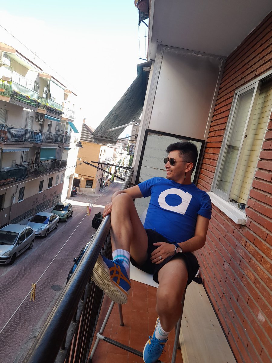marcelito18_'s tweet photo. #JuevesDeGanarSeguidores #gaysolo #Madrid #Pride2022 #Espana #photo #vivalavida #tardesmadrileña https://t.co/WsWRLxY9dg