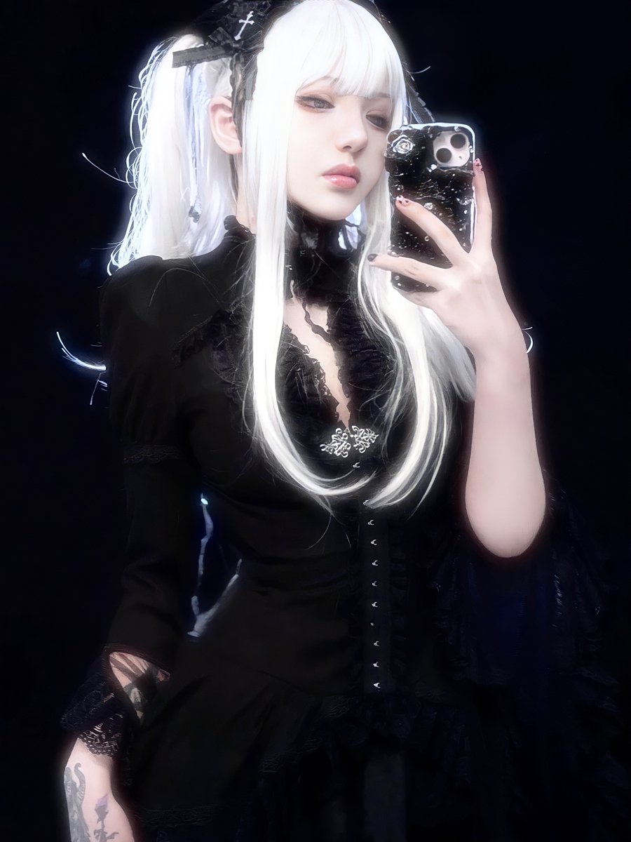 goth lolita 🥀
#goth
#Lolitafashion https://t.co/WMxlmxvqjz