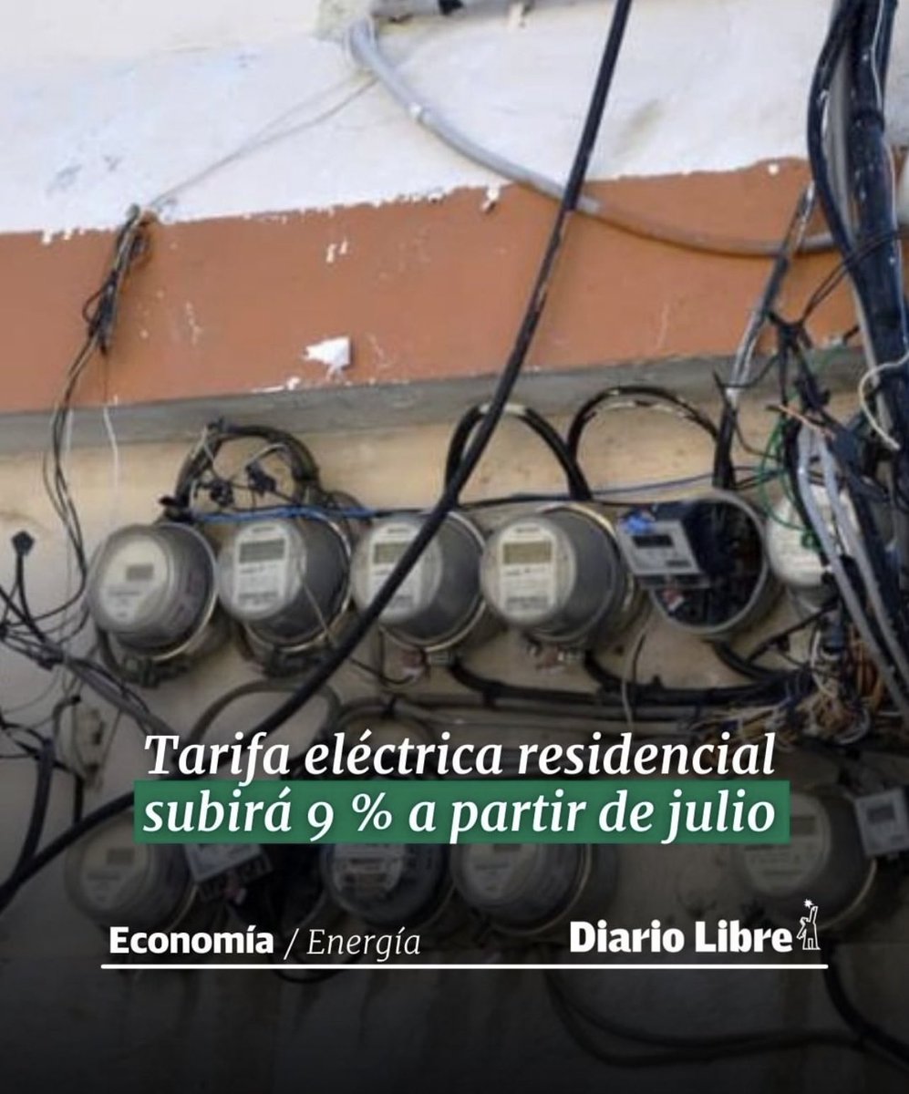 CRubioMartinezU's tweet photo. Sigo sorprendido, como al dominicano le dan cajeta día tras día y semana tras semana, y siguen defendiendo esta gente. La energía ya casi se duplicó el mes pasado. Es como que son masoquistas… o no sé.
#GobiernoLimpioRD
Carlos Rubio
#ElPresidentedeRD https://t.co/8ogKAFL3da