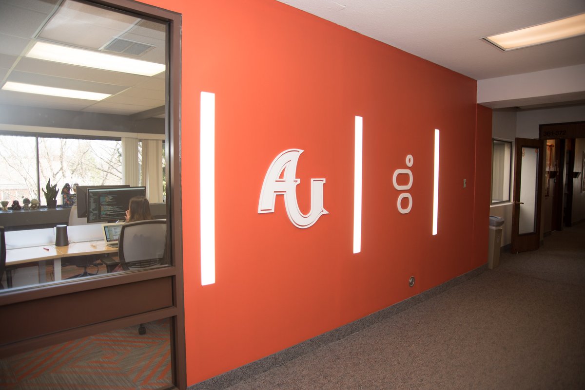 💻 AU computer science students are encouraged to pursue hands-on experiential learning starting their freshman year!

AU is the only location where Genesys maintains an on-campus internship center, staffed with full-time Genesys employees. anderson.edu/academics/comp…