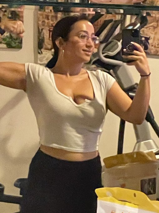 Call me Ma&rsquo;am. https://t.co/8fET3npW36