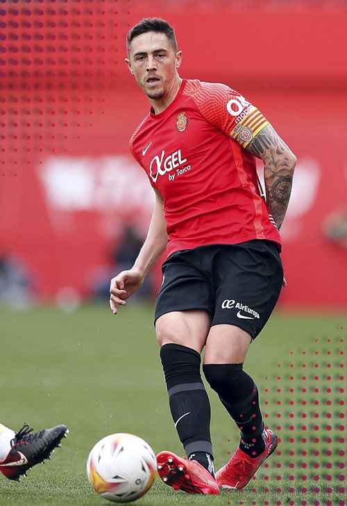 robbertomateo's tweet photo. 🚨INFO RAÍLLO🔴⚫️

Tiene una oferta del Valencia para las próximas 3 temporadas. 

Es una gran oportunidad profesional y económica a sus 30 años.

El Mallorca exige cláusula y no le va a dejar salir fácilmente, porque lo considera pieza clave.

Rezad lo que sepáis 🙌🏼 https://t.co/cyl0lUiZ6D
