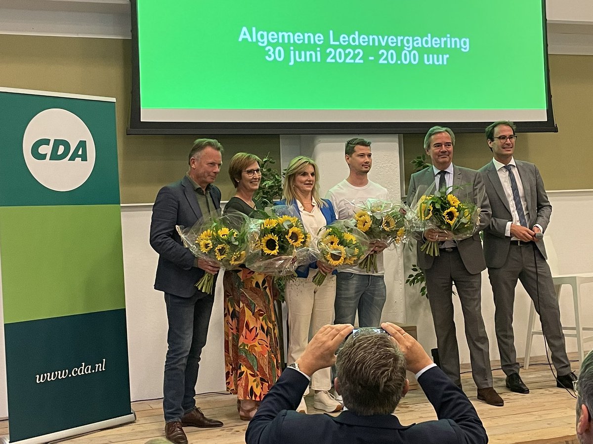 MarischaKip's tweet photo. ALV @CDAZH in Dutchbat Innovation Factory @DIF079. @MeindertStolk verkozen tot lijsttrekker Provinciale Statenverkiezingen. Proficiat!! #ps23 #cdazh https://t.co/hQVptyUIcX
