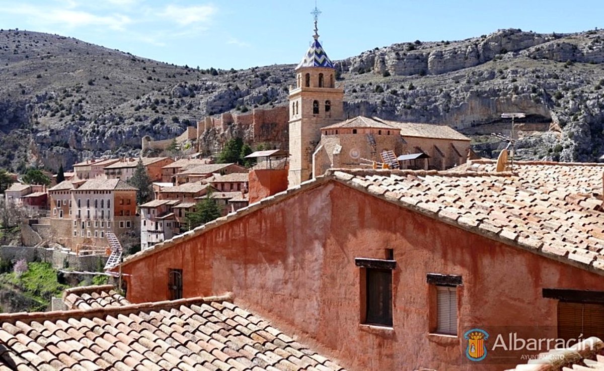 Noticia expansión.com: Los 20 pueblos más bonitos de España - elandadoralbarracin.es/albarracin-ter…