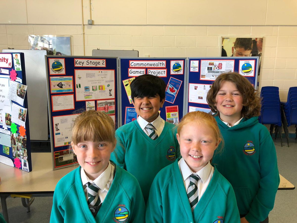 FforddDyffryn's tweet photo. Very proud of this group of young learners who showcased our Commonwealth Games project work at this morning’s cluster event @ysgoljohnbright #ClusterCollaboration #curriculumforwales https://t.co/2Ucs5py3f9