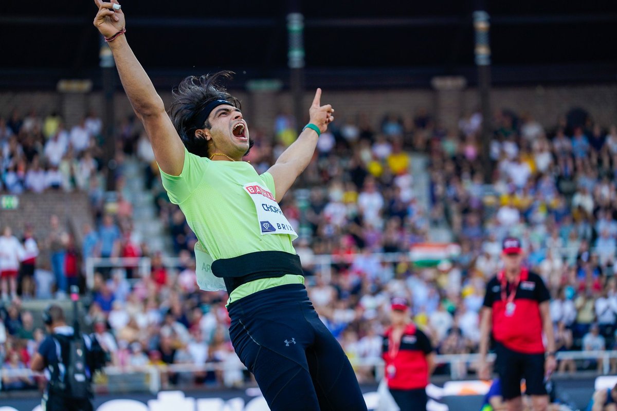 GautamGambhir's tweet photo. This guy is unstoppable. He is his own competition! #NeerajChopra https://t.co/IbLGsDhOQB