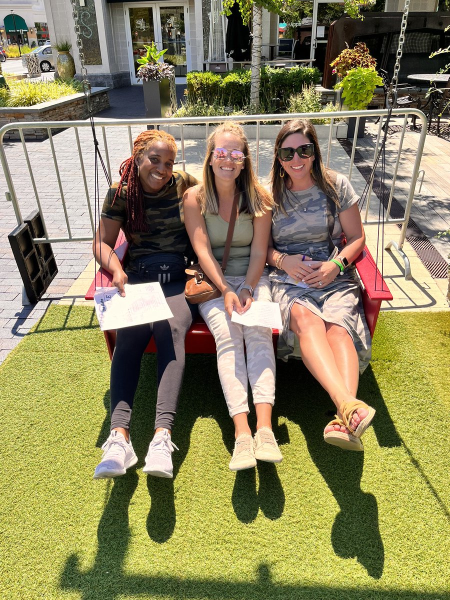 MrsWrightBCPS's tweet photo. Scavenger hunt @RossvilleElem #weRfamily #resourceteam @sdtCalhounRES @mrs_jones6 https://t.co/NFGHebiYtq
