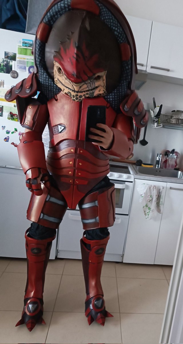 FeanaroNolatari's tweet photo. #wrex #wrexcosplay #MassEffectLegendaryEdition #masseffectcosplay #armorcosplay #wrexurdnot https://t.co/JhvM1DfIby