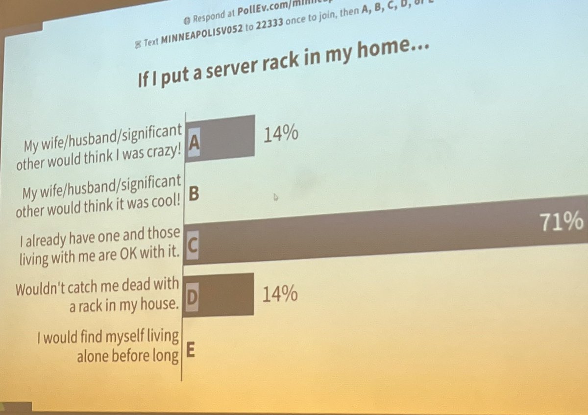 RichardKenyan's tweet image. As always, @mattheldstab’s presentations and advise are things you need to pay attention to. Test Environments at Home or Work. #BostonUserCon #vExpert @VMUGAdv