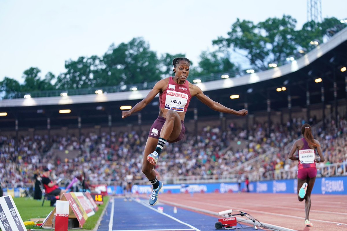 Diamond_League's tweet photo. ...and another twist as @loralski takes the lead with 6.81m!
#Ugen, #BekhRomanchuk and #Sagnia in the Final 3.
#DiamondLeague
#StockholmDL
📷 @matthewquine https://t.co/TjofAZo3rO
