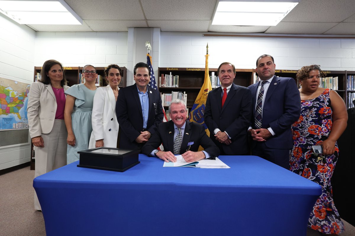 GovMurphy's tweet photo. Today I signed a budget that makes New Jersey a stronger and more affordable state where opportunity can thrive – with record property tax relief, historic levels of school funding, and transformative investments.
https://t.co/ZwFx2DkGWs https://t.co/uqiCvXRmS7