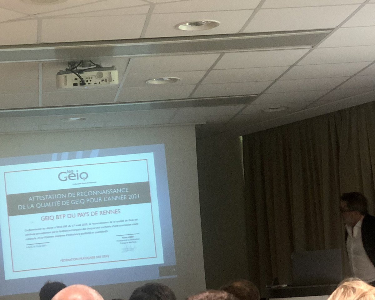 LaureHamon35's tweet photo. AG #geiq Btp Pays de Rennes dans les locaux de la #FFB. Entreprises et partenaires de l’emploi au bilan de l’année 2021. https://t.co/GlMP8SSLRs
