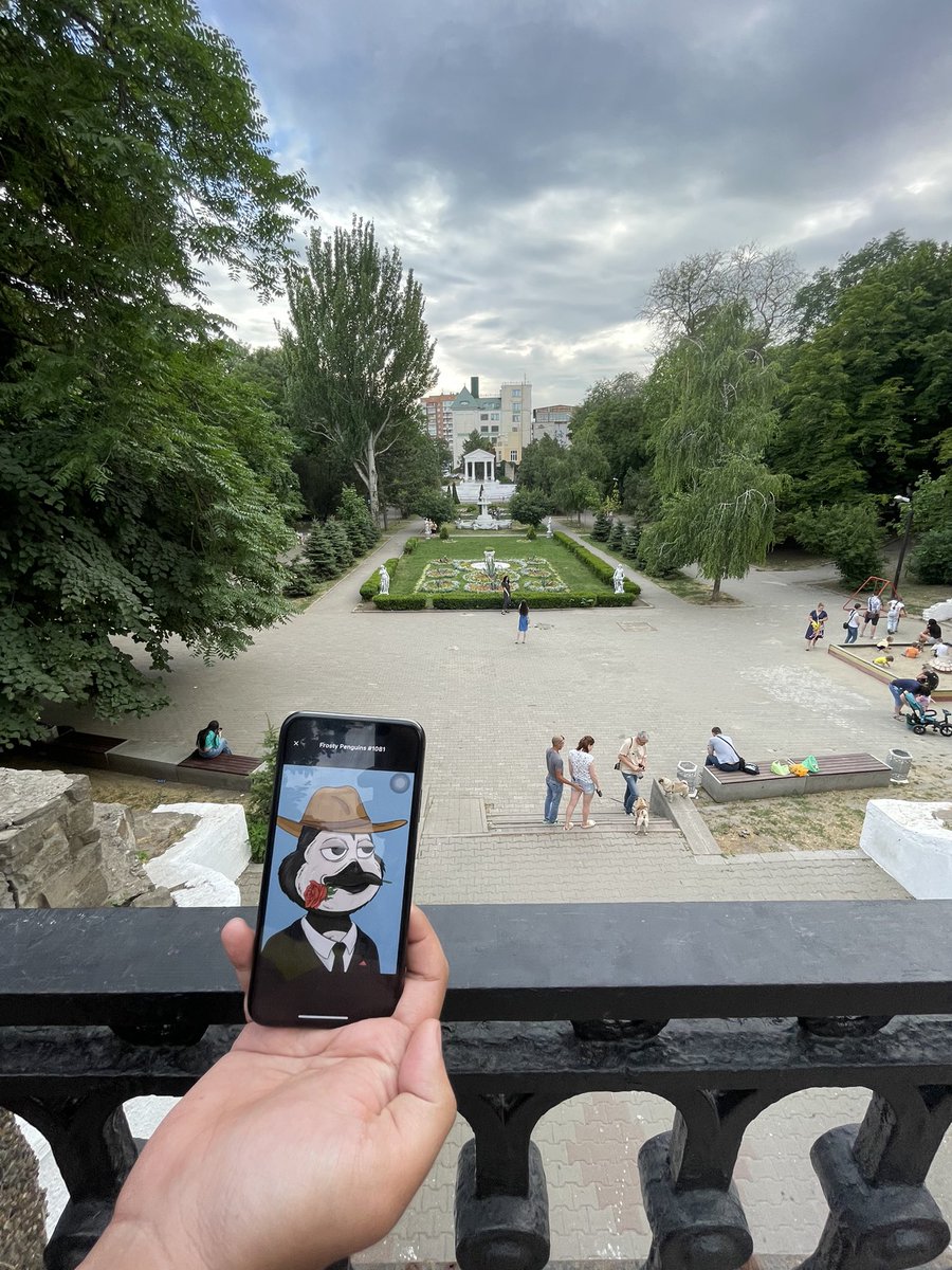 <a href="/FrostyPenguins_/">Frosty Penguins</a> today i took my penguin on a summer date!