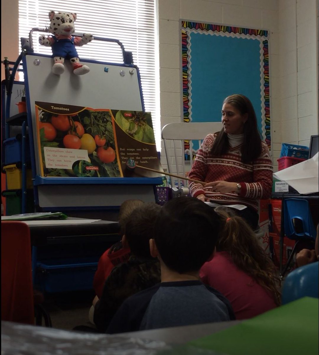 vkrugerpd's tweet image. This month Reading Academy learners dove into Pre-Reading skills with a focus on concepts of print and alphabetic knowledge. Shared Reading is the perfect setting for this instruction! #ScienceOfTeachingReading