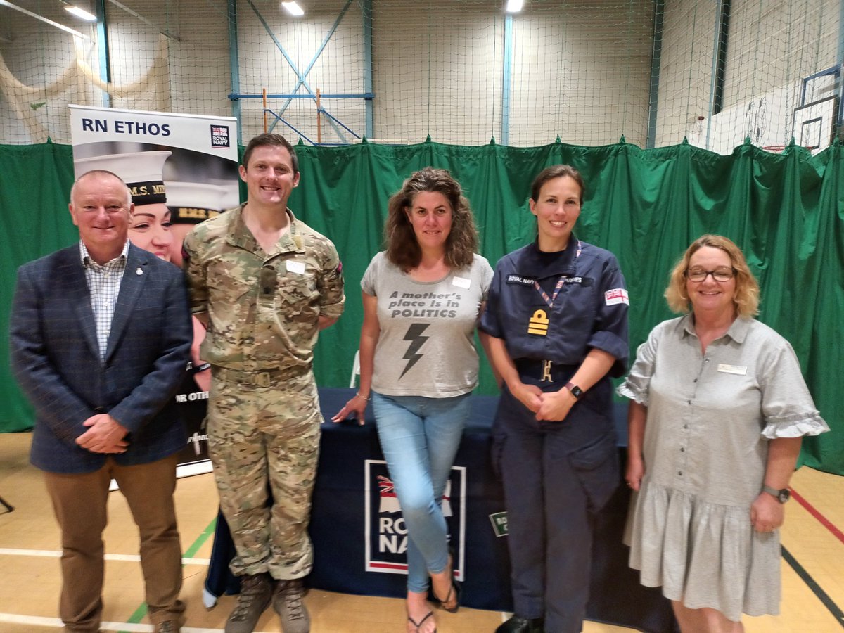 Bethia Thomas Faringdon 🔶 (@bethiatld) on Twitter photo It was great to visit <a href="/FaringdonCC/">FCC</a> for careers day. So many careers in one room, and we all had a great opportunity to talk to some aspirational young people!
<a href="/WhiteHorseDC/">Vale of White Horse</a> <a href="/teamSVBS/">South & Vale Business Support</a> @OxfordshireLEP @OxLEPSkills
@UKACSC <a href="/DefAcUK/">Defence Academy</a> <a href="/alsylvester2/">Al Sylvester</a> <a href="/HelenAndDouglas/">Helen & Douglas House</a> It was great to visit <a href="/FaringdonCC/">FCC</a> for careers day. So many careers in one room, and we all had a great opportunity to talk to some aspirational young people!
<a href="/WhiteHorseDC/">Vale of White Horse</a> <a href="/teamSVBS/">South & Vale Business Support</a> @OxfordshireLEP @OxLEPSkills
@UKACSC <a href="/DefAcUK/">Defence Academy</a> <a href="/alsylvester2/">Al Sylvester</a> <a href="/HelenAndDouglas/">Helen & Douglas House</a>