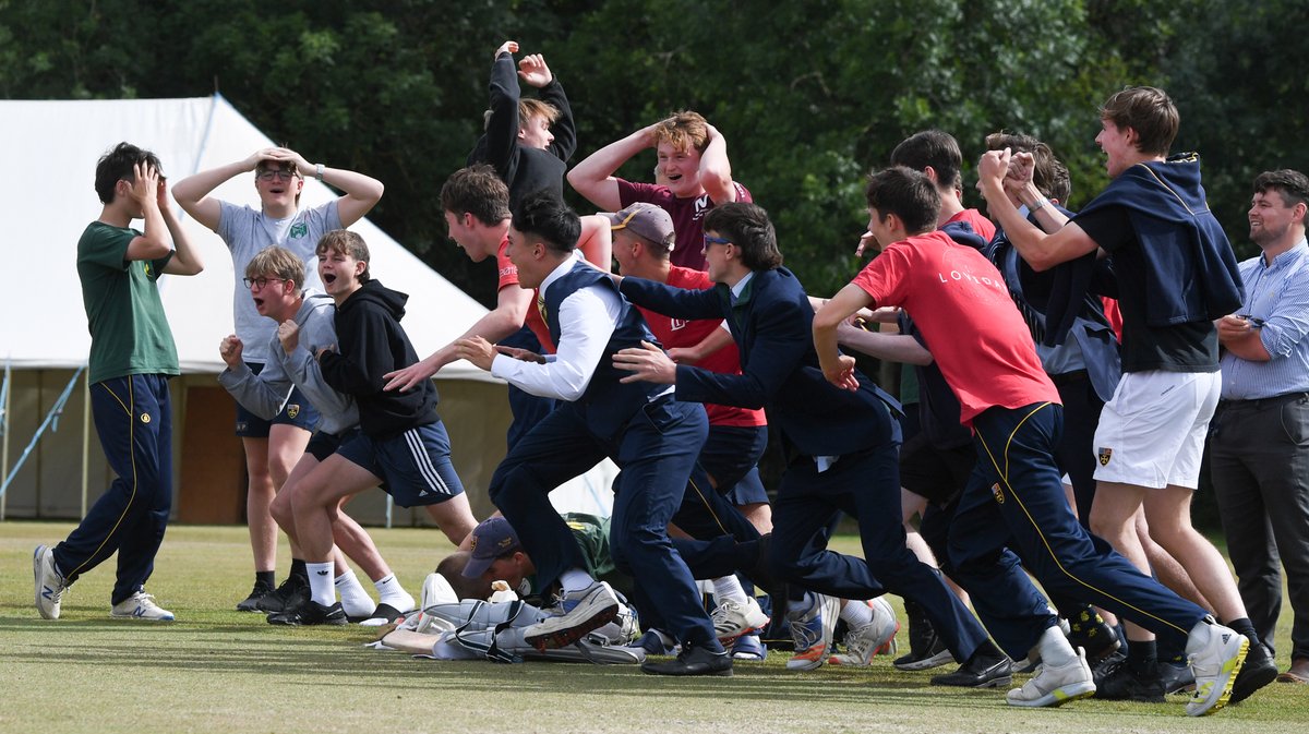 Cranleigh Sports Photos (@cssportphoto) on Twitter photo Congratulations to <a href="/LovedayHouse/">Loveday House</a> for winning the Senior House Sixes courtesy of a bowl out after a thrilling final with <a href="/CubittHouseCran/">Cubitt House</a> finished in a tie. Of the 16 deliveries only one hit the stumps! Congratulations to <a href="/LovedayHouse/">Loveday House</a> for winning the Senior House Sixes courtesy of a bowl out after a thrilling final with <a href="/CubittHouseCran/">Cubitt House</a> finished in a tie. Of the 16 deliveries only one hit the stumps!