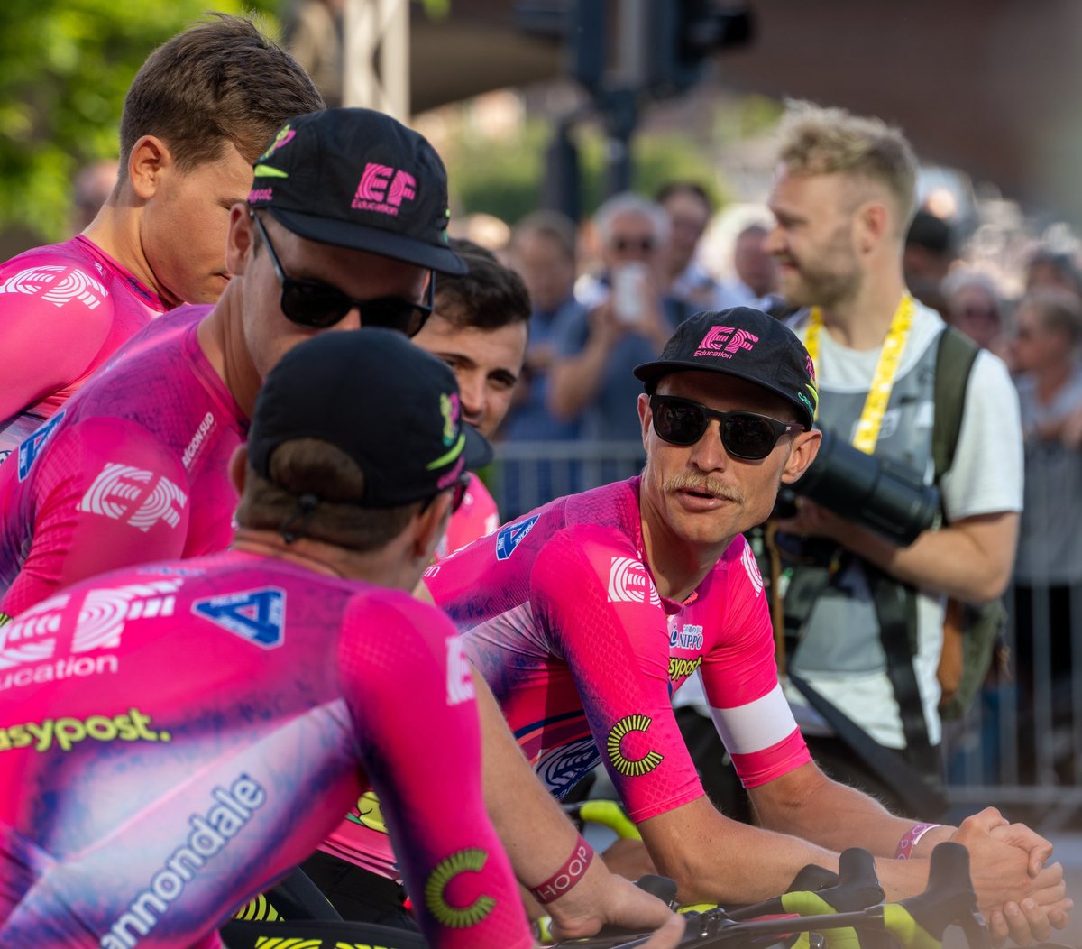 FitFastCoaching's tweet image. How many breakaways for @MagnusCort ?! #TDF2022