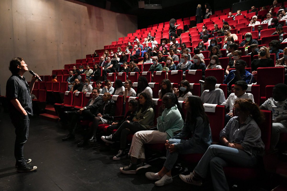 philippe car (@philippecar) on Twitter photo Aux côtés d’Emmanuel Anglade pour applaudir les élèves de l’atelier théâtre #CollègeHenriBarbusse à <a href="/POLEAlfortville/">Le !POC!</a> et leur réaffirmer avec <a href="/luccarvounas/">Luc Carvounas</a> la permanence du soutien de la municipalité <a href="/Alfortville_94/">Ville d'Alfortville</a> pour continuer de leur garantir l’accompagnement de nos élèves! Aux côtés d’Emmanuel Anglade pour applaudir les élèves de l’atelier théâtre #CollègeHenriBarbusse à <a href="/POLEAlfortville/">Le !POC!</a> et leur réaffirmer avec <a href="/luccarvounas/">Luc Carvounas</a> la permanence du soutien de la municipalité <a href="/Alfortville_94/">Ville d'Alfortville</a> pour continuer de leur garantir l’accompagnement de nos élèves!
