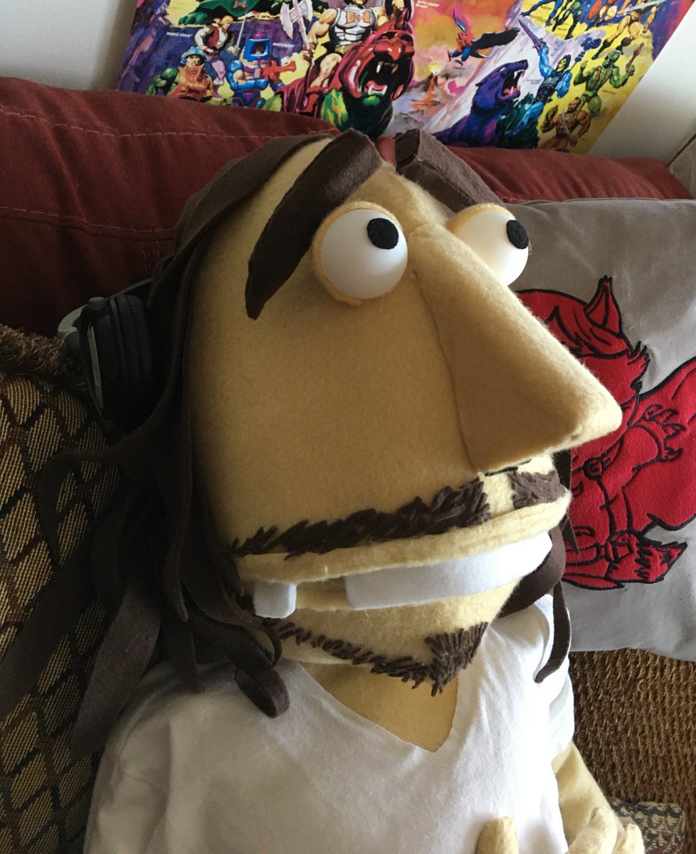 Yutzlmen's tweet photo. @Asmongold @OTKnetwork @OrdinaryGamers @MoistCr1TiKaL #softgold Soft Features is presenting Softgold. Look for other YouTube creators like Charlie "MoistCr1TiKaL", and Some Ordinary Gamers Mutahar. It's a #softtake #softflex Don't miss it!! https://t.co/hk8MT6lhgj