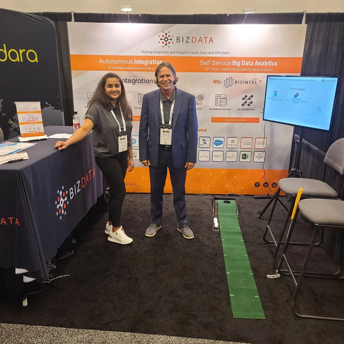 bizdatainc's tweet photo. The team at @bizdata360 working hard at the Cloud Wars Expo! #workconference #clouddata #cloudwarsexpo #technology #mosconecenter #minigolf #Bizdata https://t.co/mQs0e9g1MS
