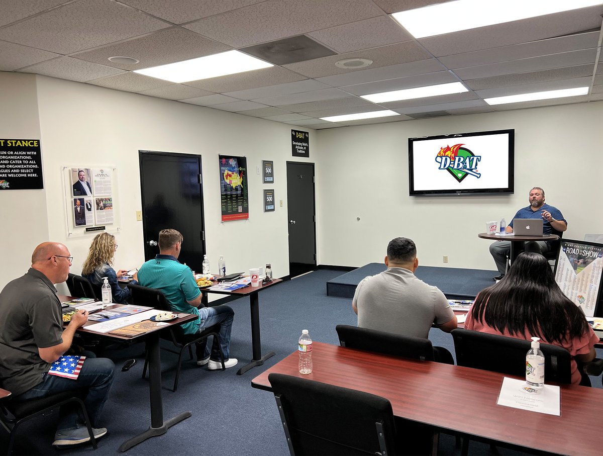 DBATSPORTS's tweet photo. Franchise Presentation Day at D-BAT HQ! Excited to have these potential franchisees in the building today💪🏼 https://t.co/doE7JcmxEc