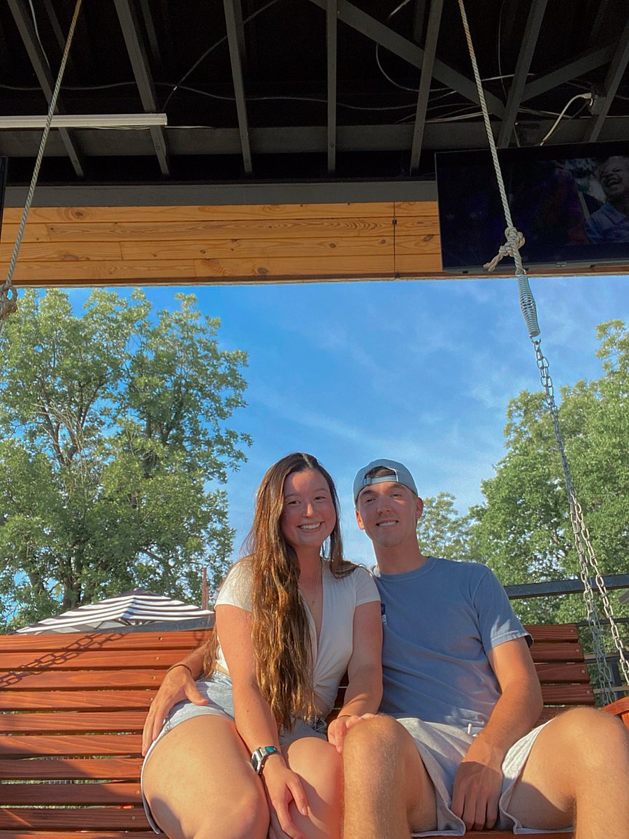 caseymartin05's tweet photo. i kicked chase’s butt in mini golf ⛳️ (don’t let him tell you differently) 

this is basically a @landsharklager advertisement 🤪 https://t.co/B3N9RHJEk5