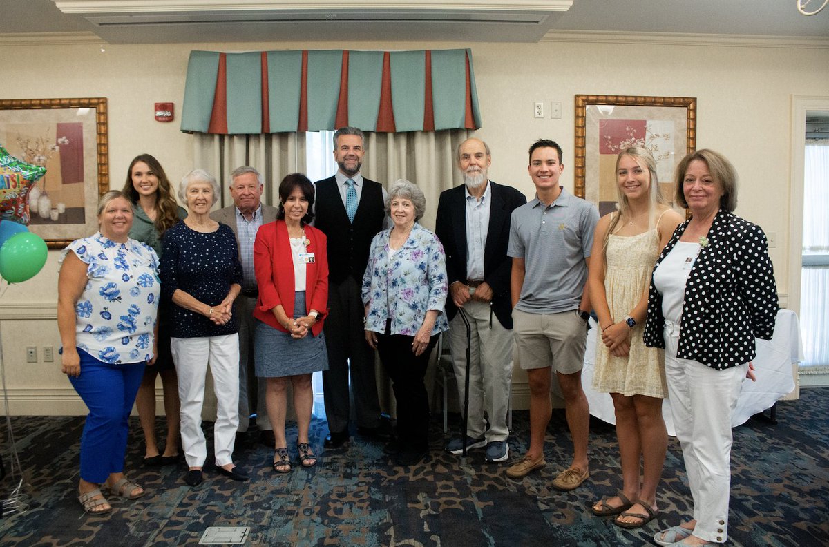 hospiceofwc's tweet photo. Congratulations to the recipients of the 2022 Frederic H. Kass III, M.D. Endowed Scholarship! Thank you to our donors for making this scholarship fund possible. To learn more about the many ways you can donate to hospice, visit https://t.co/doWye4pyS1. https://t.co/HJZ5VrHLlF