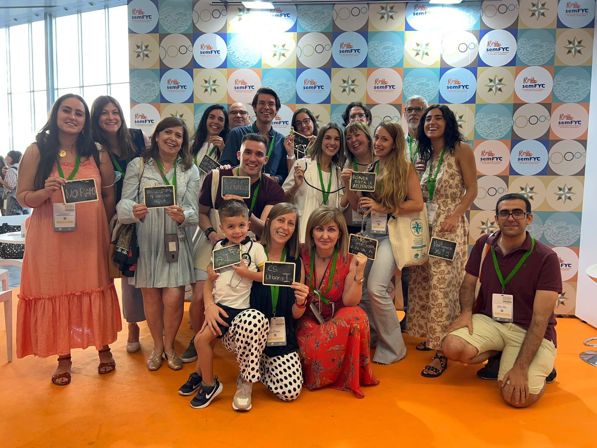 semFyc_Ex's tweet photo. La representación de semFYCEx en @SEVsemFYC : cada año somos más 💪🏻 https://t.co/72OVhI2ftX