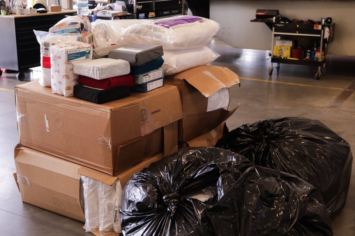 mstatesutility's tweet image. Our Sioux City Location held a small competition between its different departments to raise bedding items for our local chapter of the non-profit Sleep in Heavenly Peace - IA, Sioux City which builds beds and donates bedding to children without!