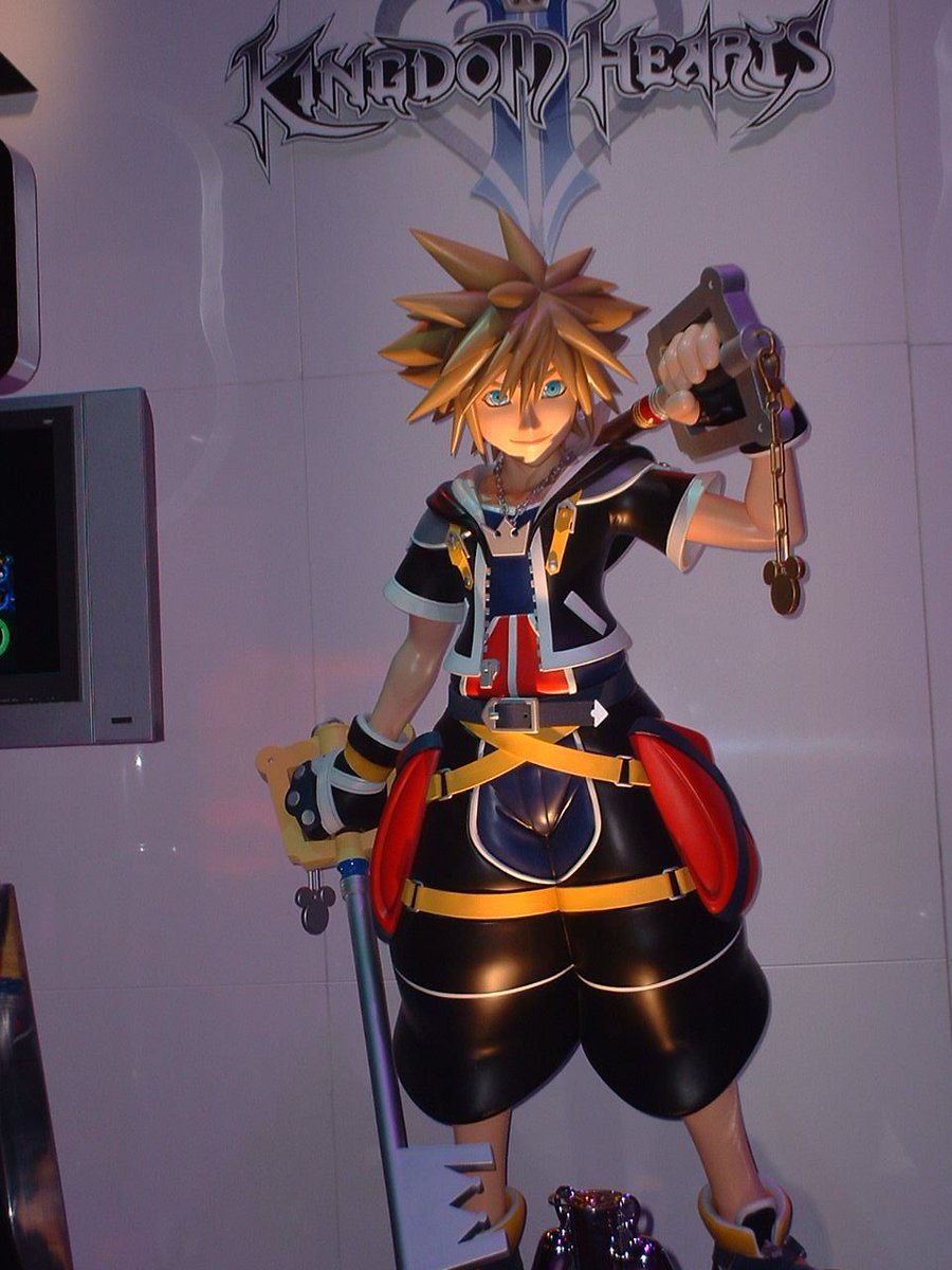 dail15_noctis's tweet photo. Kingdom Hearts II, booth 1  #E32005 https://t.co/viy77aYZwM