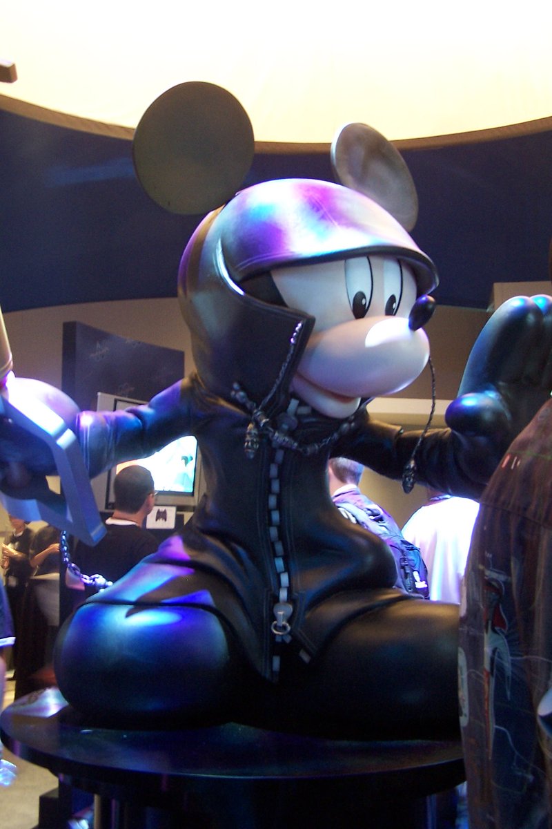 dail15_noctis's tweet photo. Kingdom Hearts II, booth 3  #E32005 #KH2 #KingdomHearts2 https://t.co/ZCNEVkIkKa