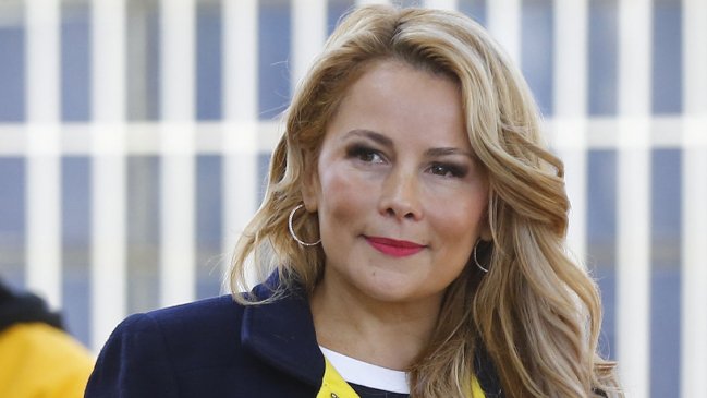 Cooperativa's tweet image. Concejales de Maipú buscan que Cathy Barriga sea inhabilitada para ejercer cargos públicos: Denuncian que gastó 2.000 millones para ver show de La Cenicienta en Mendoza #CooperativaContigo bit.ly/3I56fgE