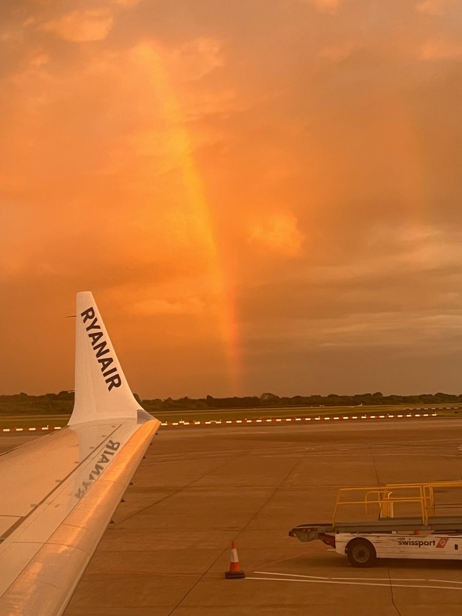 Hopefully leaving Manchester for Cork soon! ⁦<a href="/Ryanair/">Ryanair</a>⁩