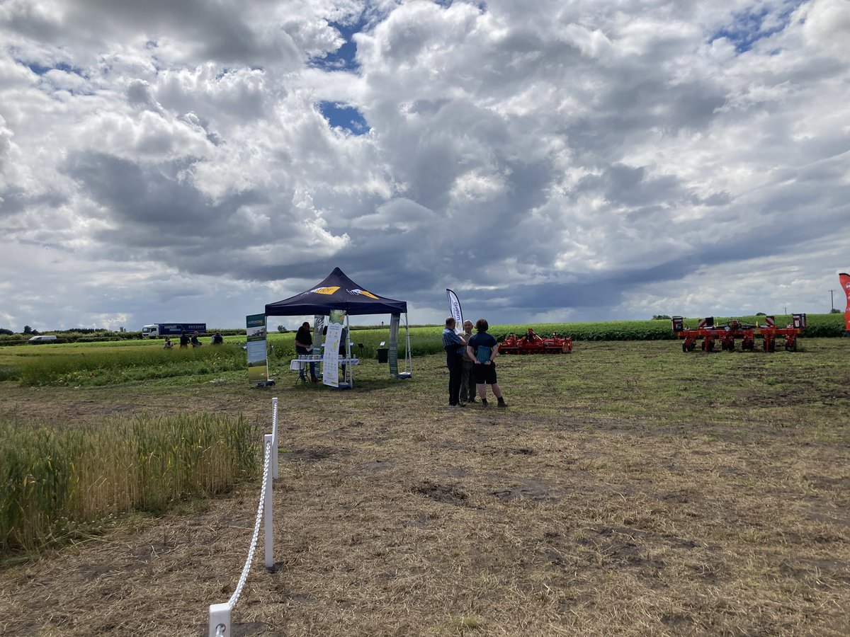 temple_phil's tweet photo. Great turnout for the North West  @FrontierAg demo day!
@SOYLprecision @Yara_UK @tracy_beilby @MalpasTractors @Kingscrops https://t.co/LqPLrKeQpW