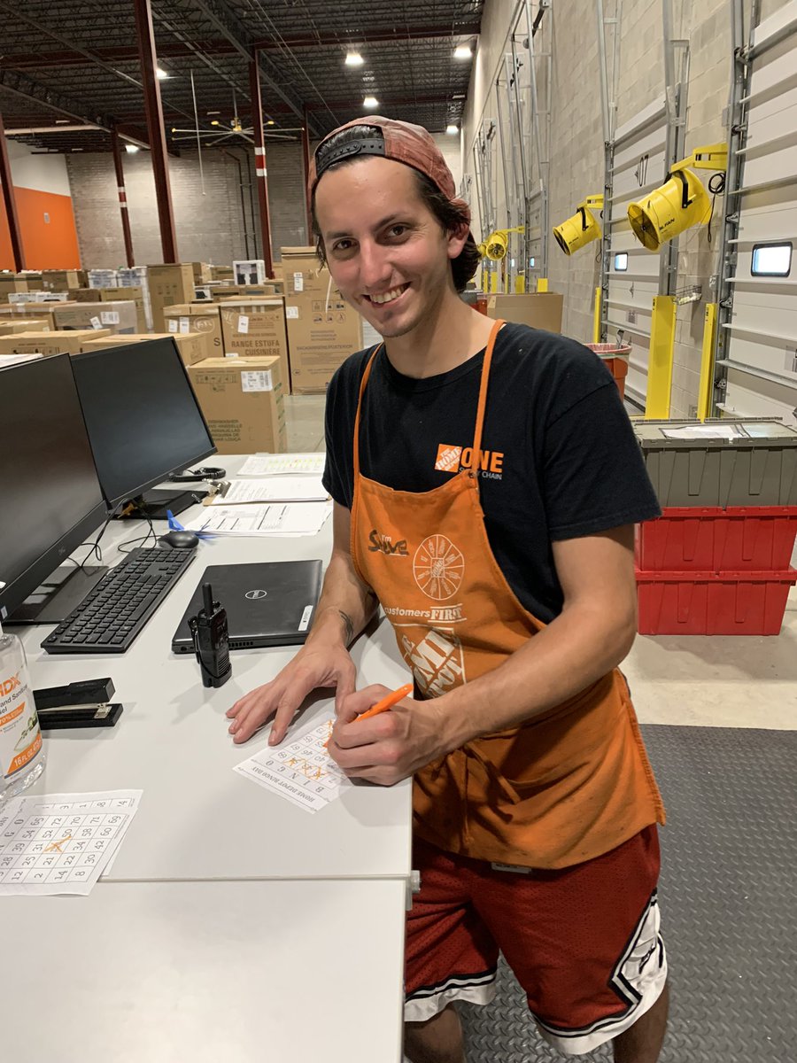 5884Mdo's tweet photo. Bingo Day @ 5884 !! https://t.co/3cqJzmroYL